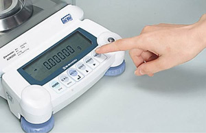 半微量分析天平AUW-D系列(图6)